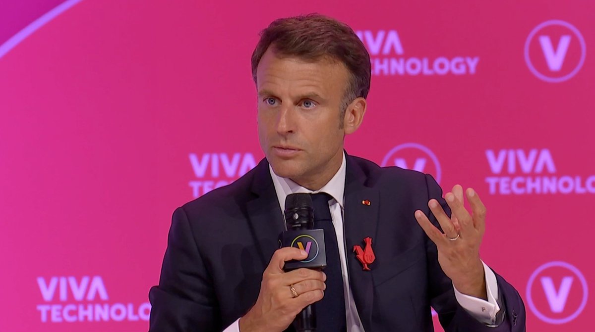 #Vivatech L'avis d' <a href="/EmmanuelMacron/">Emmanuel Macron</a> sur la régulation de l' #IA Génarative.

Il estime qu'il faut être très prudent sur le fait de légiférer rapidement car ce cadre peut être obsolète.

Son approche : 

👉 Avoir une doctrine et savoir l'adapter

👉 Associer monde académique,