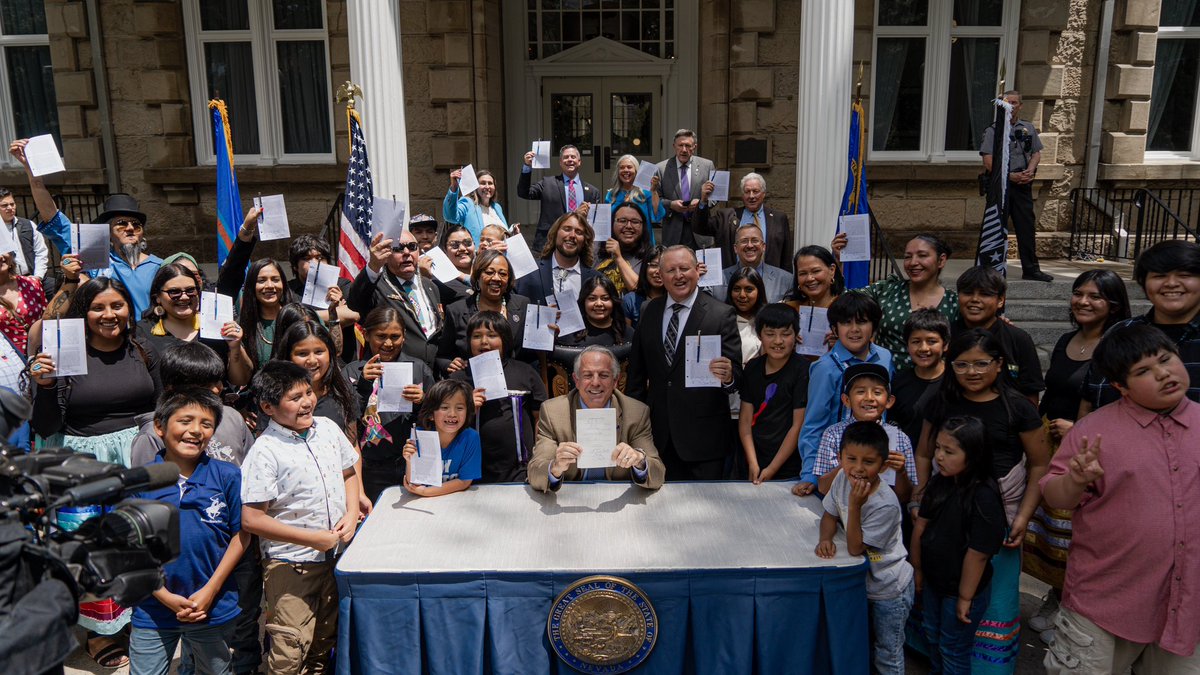 JosephMLombardo's tweet photo. Yesterday, I was honored to sign AB 519, which enables the construction of a new school for the students of the Shoshone-Paiute Tribes of the Duck Valley Indian Reservation.  

It was a privilege to sign this legislation alongside Owyhee students, tribal leaders, and legislators. https://t.co/vZ5ErunGsc