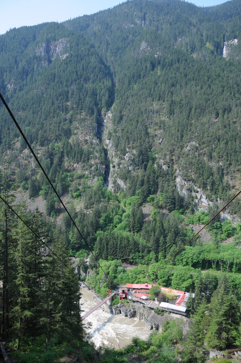 travels_galaxy's tweet photo. 🚩 Hells Gate, Fraser Canyon, British Columbia
#travel #vancouver #fraserriver #frasercanyon #hellsgate #explorebc #letsgoadventuring https://t.co/qsMZ3BMmgB