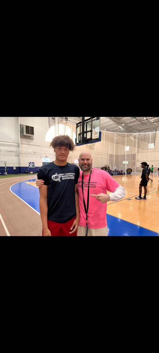 @JUSTICEMITCH11 a 6'6 2025 F from North Carolina drove into #NortheastOhio for the 5th annual #FREEBASKETBALLSHOWCASE at 5am & came and Balled out! #Hegotgame #CollegeBasketball Coaches PLEASE DON'T SLEEP ON HIM. He needs to be on the radar now. #hoopdreams  #BIGGERTHANBASKETBALL