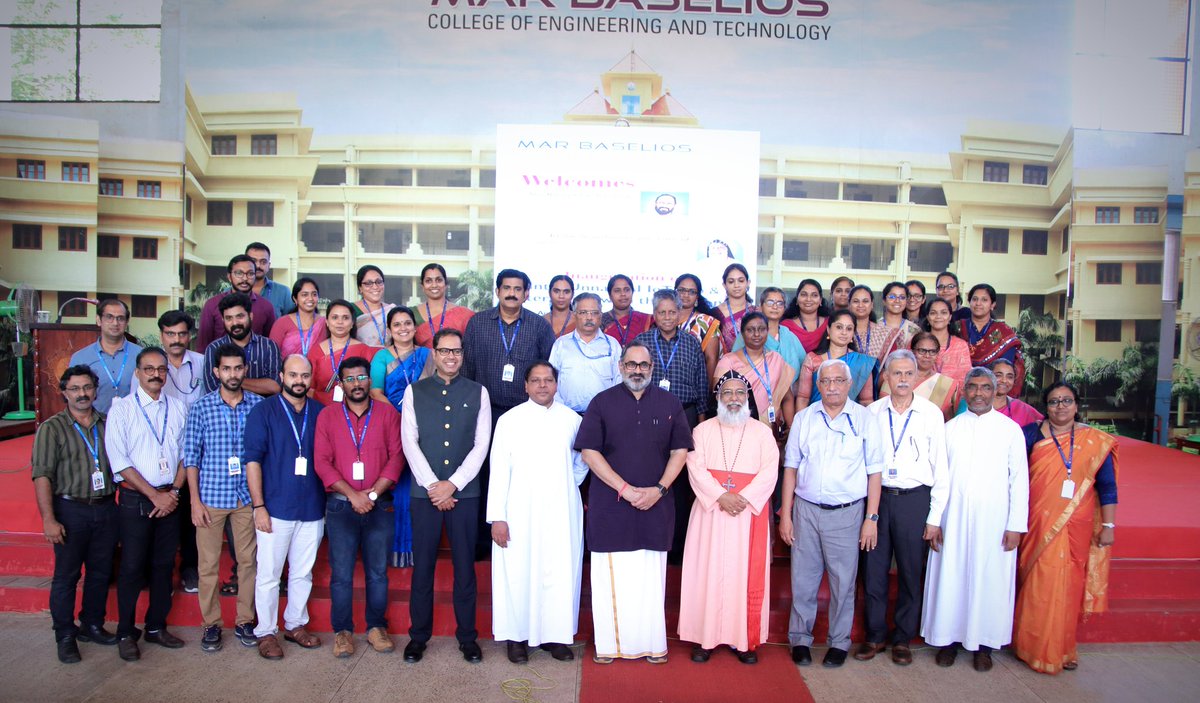 officialmbcet's tweet photo. Shri. Rajeev Chandrasekhar, Hon'ble Minister of State for Electronics and Information Technology &amp; Minister of State for Skill Development and Entrepreneurship inaugurated the Intel Unnati AI IoT Lab

@Rajeev_GoI @EduMinOfIndia @GoI_MeitY @mhrd_innovation @AICTE_INDIA https://t.co/HcTE0ejqNQ