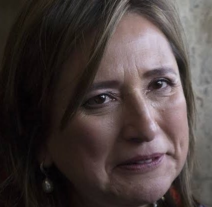 Paulguerra16's tweet photo. Las senadoras gritonas del PAN, Kenia Rabadán, Lily Téllez y Xochitl Galvez, no han salido a gritonear en el senado que capturaron a regidora panista en USA, con 42 kilos de cocaína.
Andan calladas como momias!
!No cabe duda!.
¡El PAN es un peligro para México!
    ¿Suscribes? ✋🏽 https://t.co/QHhFOKUG7R
