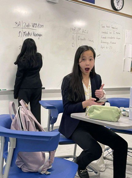 Congrats to our members who advanced out of prelim rounds in their main events at <a href="/speechanddebate/">National Speech & Debate Association</a> #Nats23!

Harrison (a freshman!!) from <a href="/JayDebateTeam/">Jay Debate</a> - Top 60 in HI

Kate &amp; India from <a href="/JayDebateTeam/">Jay Debate</a> - Top 60 in DUO

AnMei and Medha from <a href="/chs4n6team/">CHS Speech & Debate</a> - rounds 7 and 8 in PF