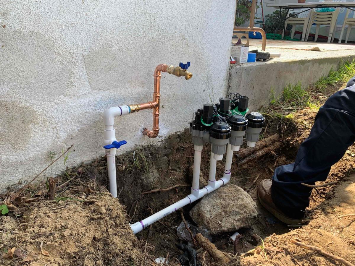 ClearAllRooter's tweet photo. Upgrading your outdated galvanized sprinkler system could significantly reduce water consumption, saving time and money, while ensuring precise irrigation of intended areas. For an efficient, cost-saving and eco-friendly upgrade, please call us at (310)570-3129. https://t.co/3BUesS5JKq