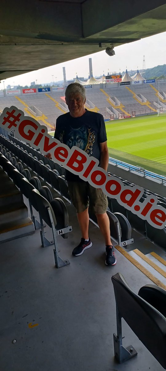 Sean Murphy,Cork donor who impressively gave his 222nd donation today @PaircUiCha0imh for #WorldBloodDonorDay Thank you Sean from all of us. @Giveblood_ie #wecountonyou #GiveBloodSaveLives