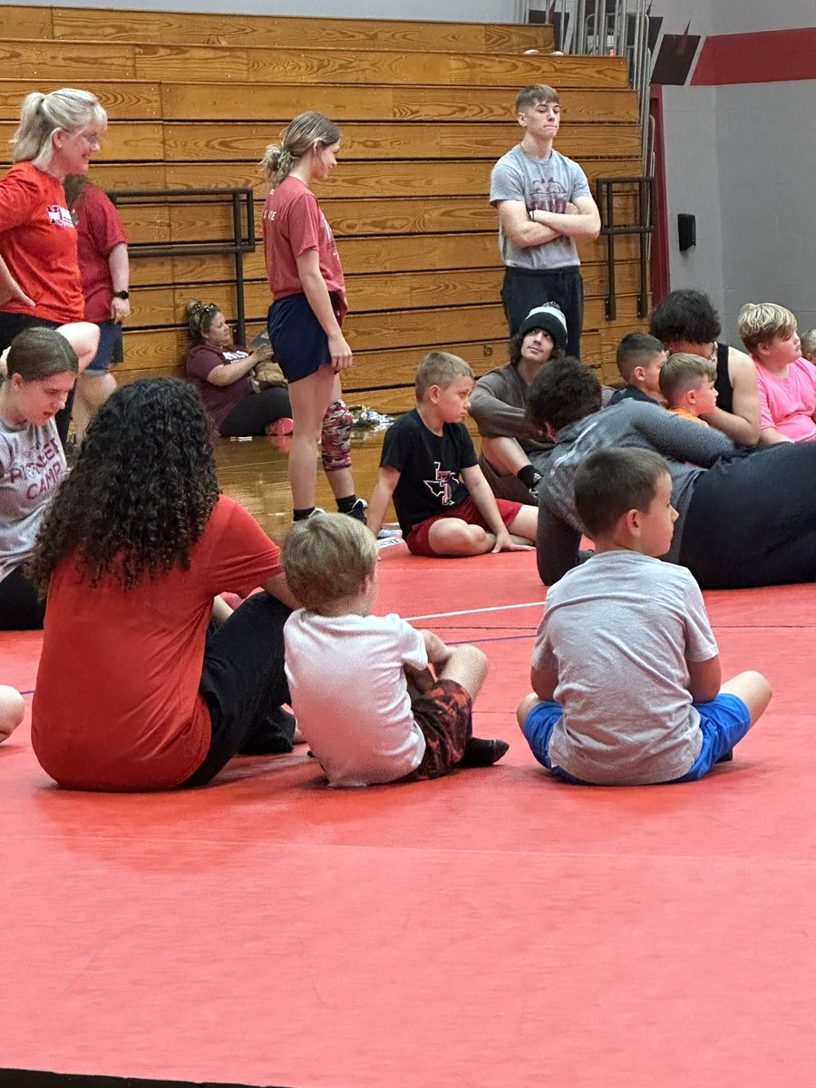 Liz Belser tweet media