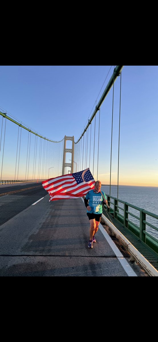 ALittleRunner's tweet photo. @MichiganDOT @mackinacbridge https://t.co/zufJTTRBGx
