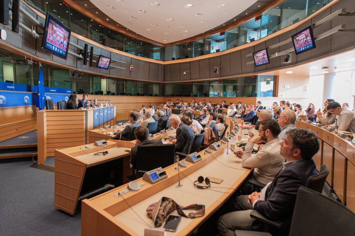 invisiblerepub's tweet photo. The protagonist of INVISIBLE REPUBLIC, @LikaZakaryan, joined an event at @Europarl_EN, raising awareness about the #Karabakh blockade. During the event, an excerpt from our film was screened for 100+ guests.

Thank you to @fxbellamy, @agbu &amp; @OeuvredOrient for making it possible. https://t.co/6c6BbMvZK0