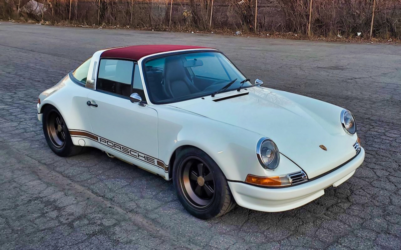 '88 Porsche 911 Carrera 3.2 Targa - Du backdating cheveux au vent...
#Aircooled #DLEDMV #backdating #Bringatrailer #carrera #flat6 #Porsche911 #Restomod #Targa
Clique sur cette photo pour lire l'article 👇👇👇

delessencedansmesveines.com/2023/06/porsch…
