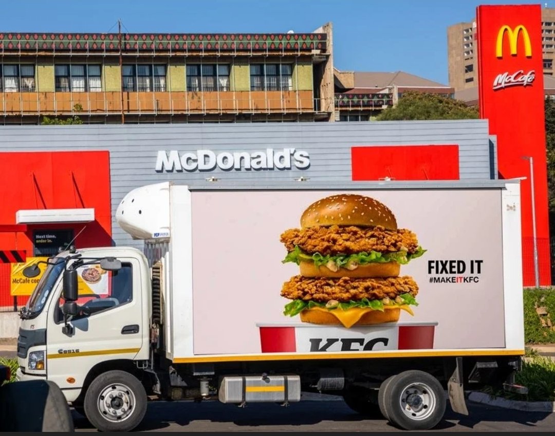 @KFCSA DOUBLE CRUNCH BURGER is so BIG it needs a TRUCK for DELIVERY #MAKEITKFC