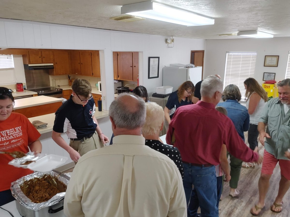 SHSUWesley's tweet photo. 2023 Tater Tour has come to an end! We began in Feb, ended this Sunday with the amazing people of Onalaska UMC! 2023 Tater Tour sold about 850 lunches at 10 different churches, raising $20,300 TOTAL for the SHSU Wesley Campus Ministry! Praise God for amazing students &amp; donors! https://t.co/AdtEVKf1EQ