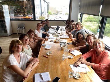 💃Les Vinifilles se sont réunies pour l’assemblée de l’association 
Réunion de travail et déjeuner  au Restaurant - Bar à Vin « Les Grands Vins du Terroir » à Faugères un joli  moment de convivialité et de partage mais aussi de travail pour préparer les prochains événements