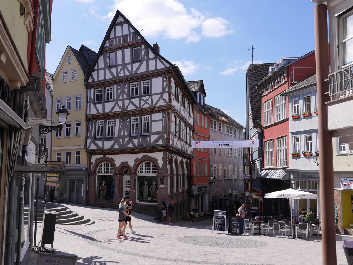 SMCModLangs's tweet image. A wander around the beautiful town of Wetzlar, learning a little about the story of Goethe’s time there, and a visit to Leica Welt 🇩🇪