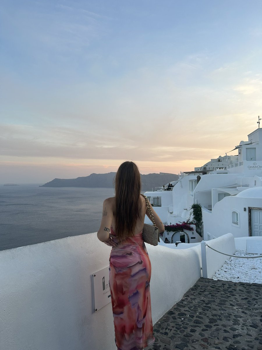 self999love's tweet photo. more in my pinterest!!🇬🇷✈️💖 https://t.co/iFNdODWOxG https://t.co/aPPaZzOVQV