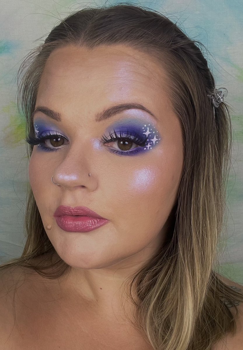 glambycat's tweet photo. Taylor Swift Album Series - Midnights🌙
@taylorswift13 #makeup #makeupartist #TaylorSwift #TaylorSwiftErasTour
Eyes: @blendbunny @blendbunnycos @UrbanDecay @suvabeauty
Face: @BenefitBeauty @TooFaced @tartecosmetics @milkmakeup @OFRACosmetics
Lips: @ColourPopCo https://t.co/2jUangDyiO