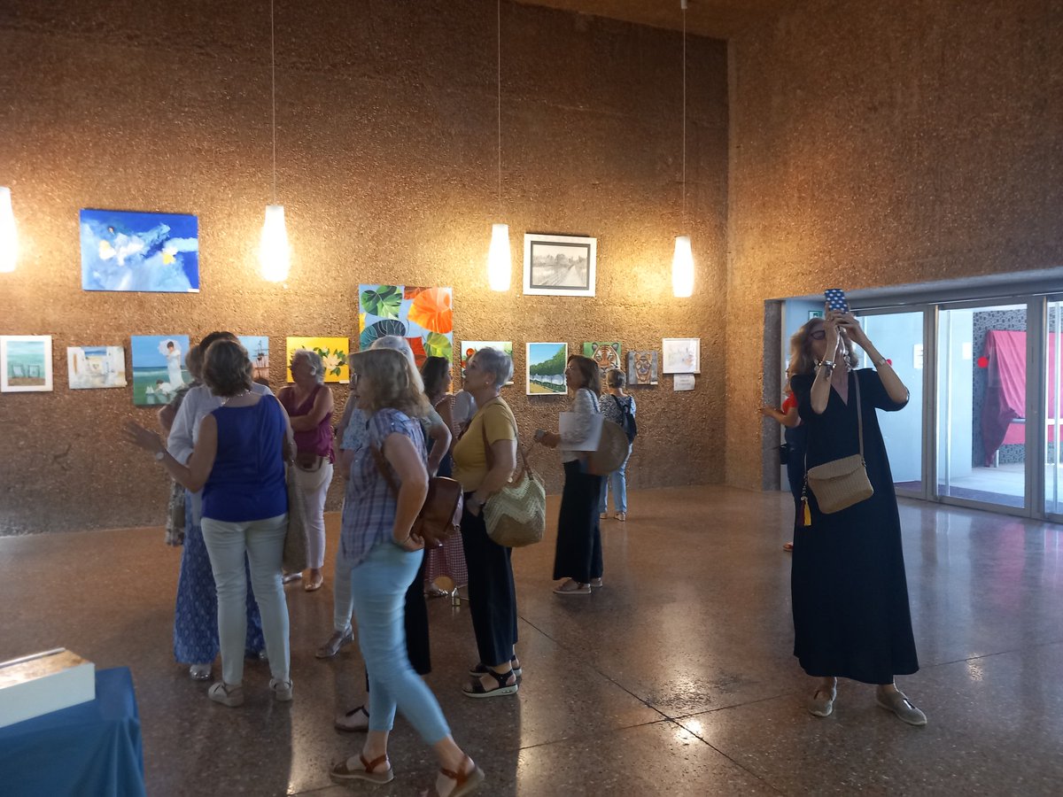 sjaznalfarache's tweet photo. Arte, entusiasmo y espectáculo en la clausura de los talleres municipales

El Teatro Romero San Juan acoge el cierre de la temporada de los talleres de la temporada 22-23 a partir de las 19.00 horas. Ya se puede visitar las obras en el hall del Teatro https://t.co/WgS4RdPtth