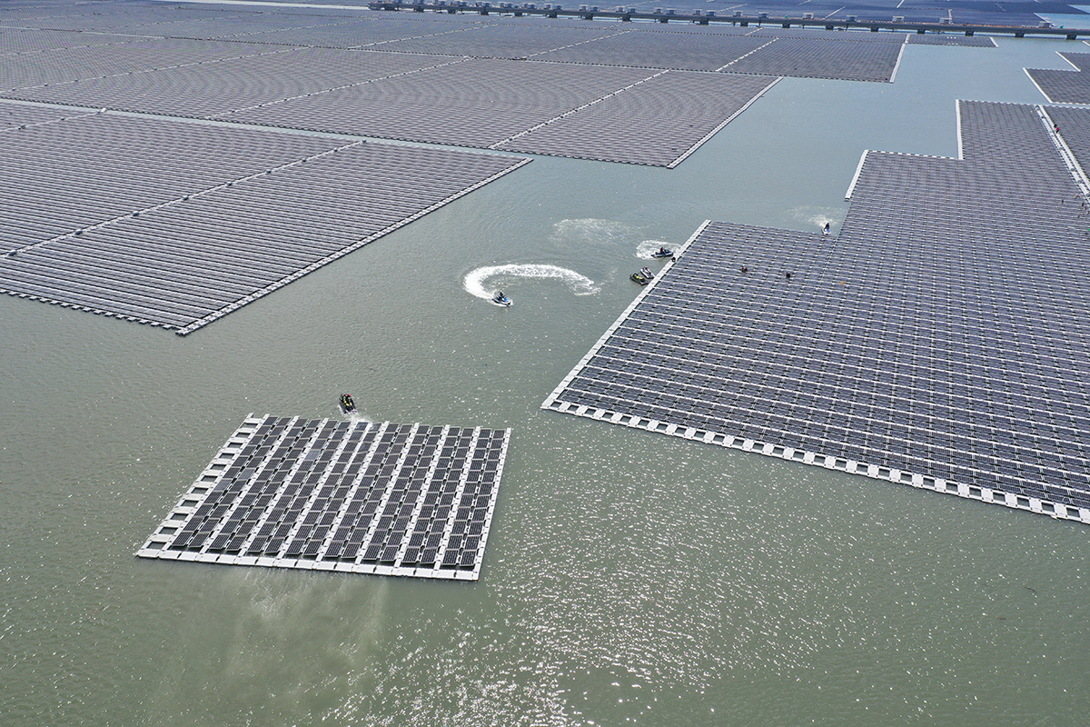 Ecovalue_mx's tweet photo. Avanzan las instalaciones solares flotantes alrededor del mundo - tu puedes utilizar tu propio techo de forma inmediata! https://t.co/wAcVmLQom0