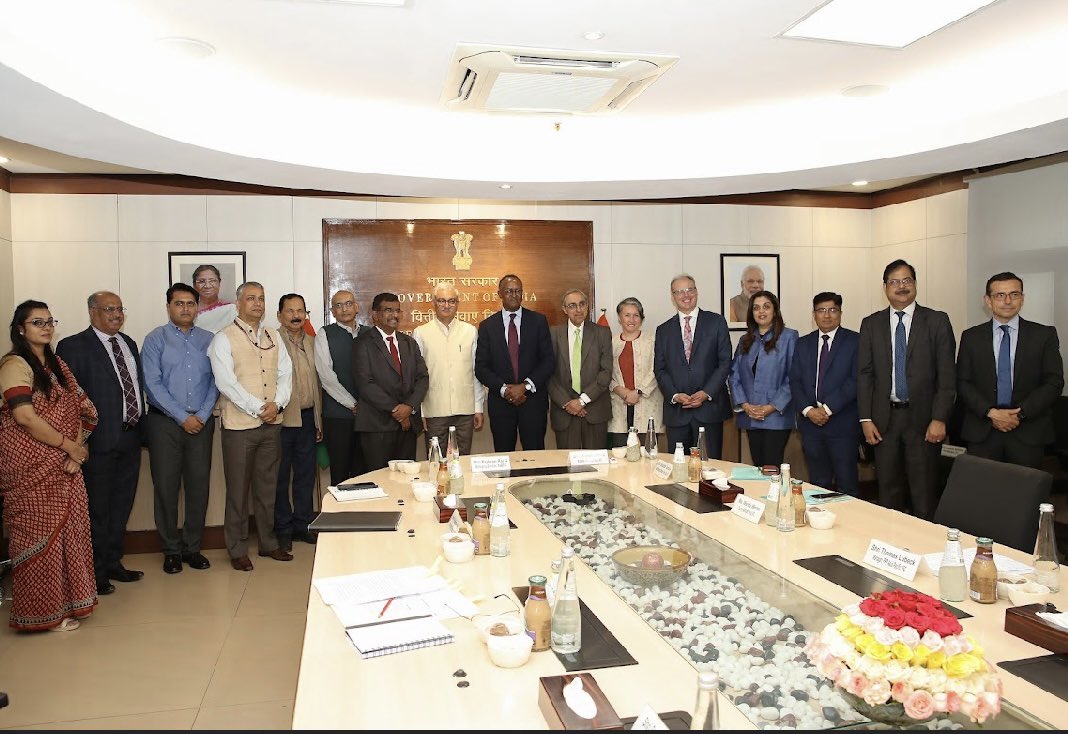 RoshikaKS's tweet photo. Delighted to support engagement with NaBFID to create a framework to jointly originate and implement public-private partnerships (#PPPs) to improve key areas of infrastructure across India. 
Appreciative to the DEA, GOI for their support that led to signing the MOU. https://t.co/h3G3DknvDT