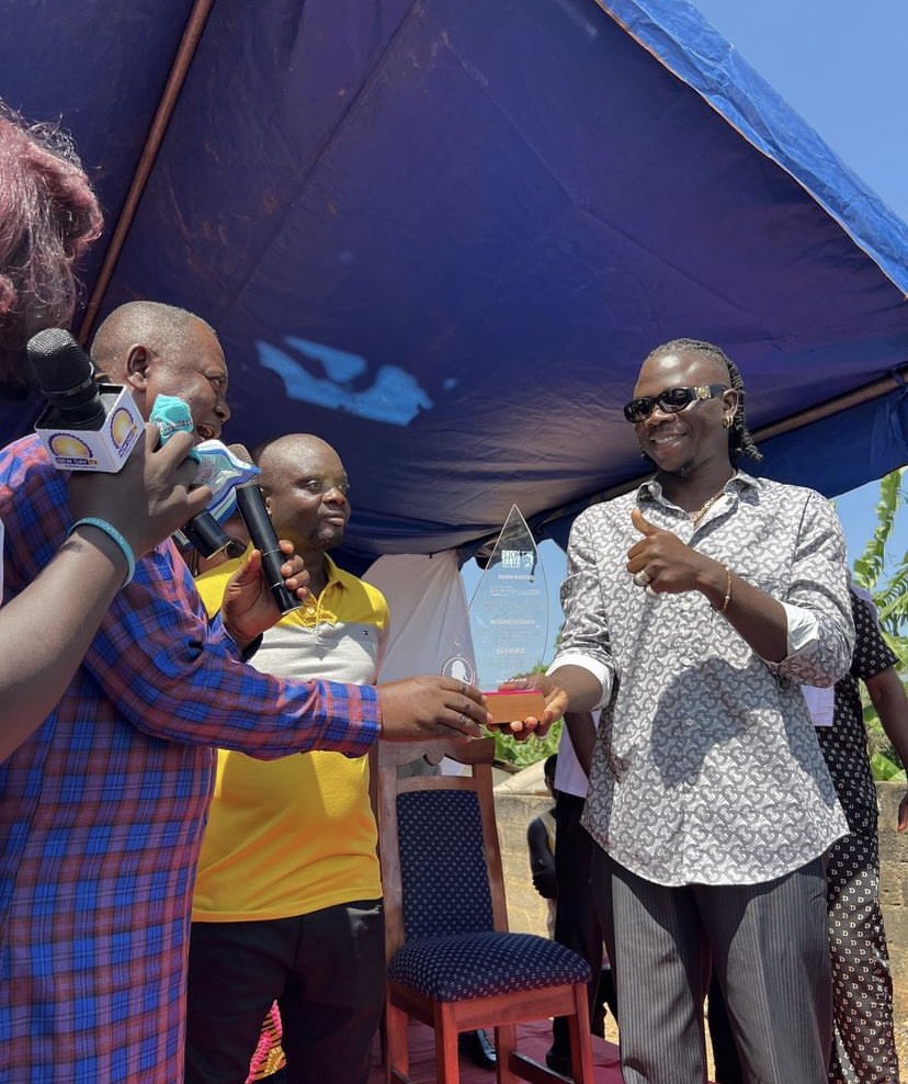 MrJibriel's tweet image. PHOTOS: Founder of The Livingstone Foundation @stonebwoy commission 4 boreholes in the Borkor Awuku Kope Shama District , Takoradi 👏🏼❤️

Cc: @tlf_ghana @drlouisa_s