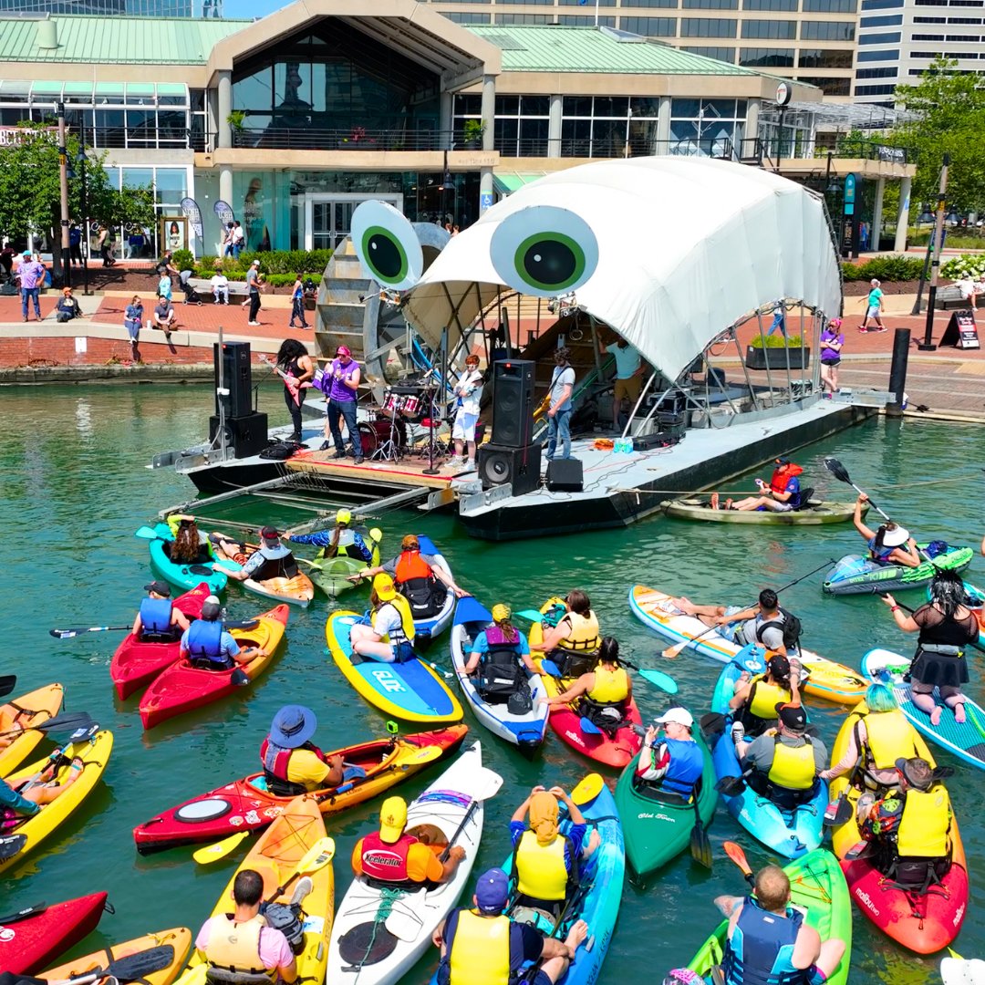 HealthyHarbor's tweet photo. 🌊It was all smiles and paddles at the 6th annual Floatilla on Saturday! 🤩 From kayaks to rock bands, this was a Saturday in the #Baltimore Harbor to remember. Who's ready for next year?! 🙌 #Floatilla2023 #BaltimoreHarbor #InnerHarbor #OutdoorAdventures #BaltimoreBlueway https://t.co/tbb7nqPlGG