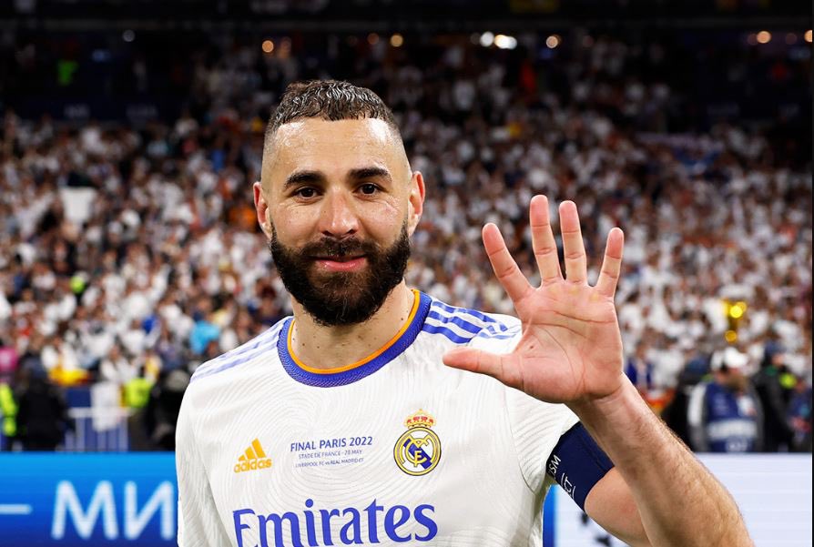 Citez ce tweet avec une statistique sur le football qui semble complètement fausse mais qui est véridique.

Nous commençons : Karim Benzema a remporté autant de Ldc que le FC Barcelone.