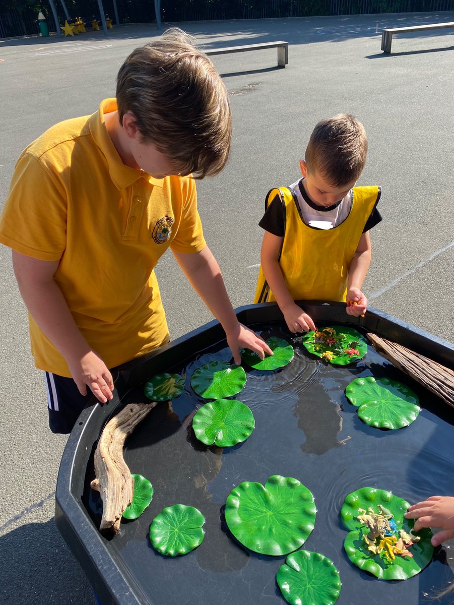 AitonPs's tweet photo. Here are the first photos from this morning’s Transition visit. The children joined in so well with all the different activities. We are very proud of them!
#newPrimary1 #startingschoolinAugust #mynewclassroom #transitionvisit https://t.co/n1FXxypAEN