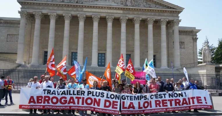 Frédéric Souillot, au sujet de la "conférence sociale" initiée par le pdt de la République: « Nous ne nous laisserons pas instrumentaliser par ce coup de com’ ».
Ainsi que le répète FO, il est hors de quest° de tourner la page de la #ReformeDesRetraites.
>>force-ouvriere.fr/frederic-souil…