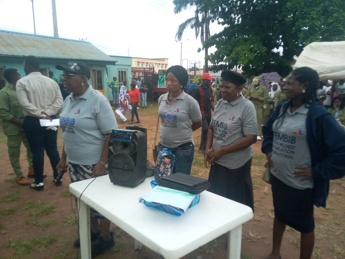 totalfembib's tweet photo. Clean blood is infection-free blood! 
Sensitization of Corp members(Ibadan North 1)at National Blood Service Commission, Total garden, Ibadan  celebrating World Donors Day https://t.co/5HHbyoVjIX