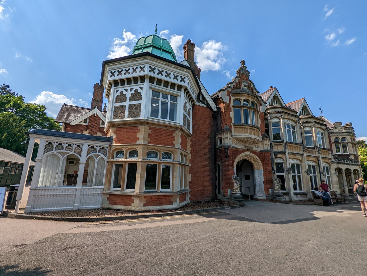 dannielle_roche's tweet photo. Trip to @bletchleypark today with @foodbiosystems on #FBSSS23 .Right on my doorstep and I've not been in the 3 years I've been here! Will definitely be going back, loved it. #bletchleypark #codebreaker @CranfieldAgrifo https://t.co/jKuW6TEGS6