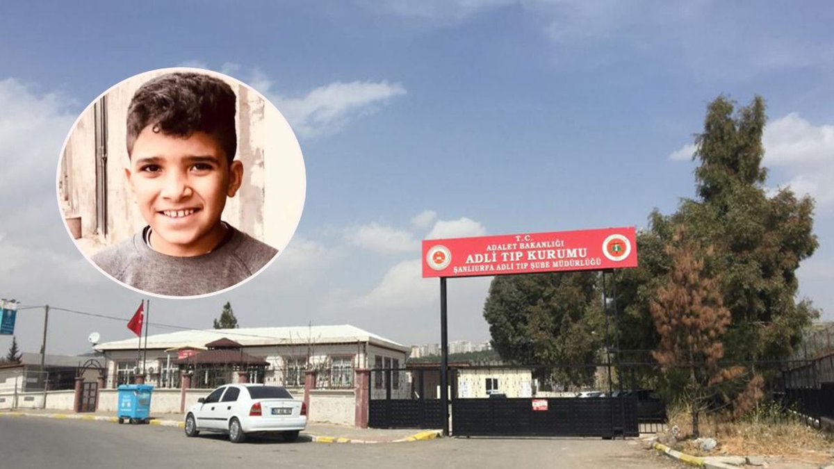 CEVAPLARINI BEKLEYEN SORULAR

Adı Abdülbaki Dakak daha henüz 12 yaşında bir çocuk
Ailesi Şanlıurfa Ceylanpınar ilçesinde ikamet ediyor.

Ailesi onu Şanlıurfa Eyyübiye ilçesine bağlı bulunan Beşat Köyündeki, Diyanet ve müftülüğü bağlı olmayan ve resmi olarak faaliyet göstermeyen