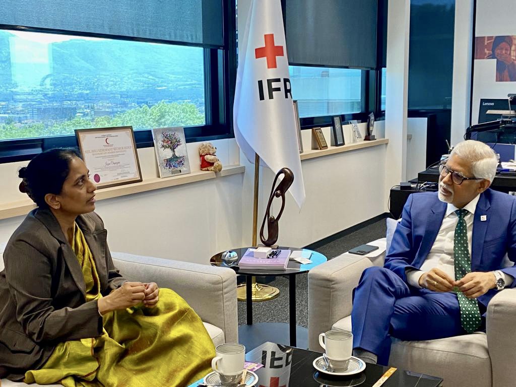 Jagan Chapagain (@jagan_chapagain) on Twitter photo Pleased to welcome Sri Lanka’s Amb. Himalee Subhashini Arunatilaka <a href="/SLUNGeneva/">SriLanka at UNGeneva</a>. We discussed the importance of neutrality in principled humanitarian action & the work of IFRC with <a href="/SLRedCross/">Sri Lanka Red Cross Society</a> in responding to emergency situations and in resilience building in the communities. Pleased to welcome Sri Lanka’s Amb. Himalee Subhashini Arunatilaka <a href="/SLUNGeneva/">SriLanka at UNGeneva</a>. We discussed the importance of neutrality in principled humanitarian action & the work of IFRC with <a href="/SLRedCross/">Sri Lanka Red Cross Society</a> in responding to emergency situations and in resilience building in the communities.
