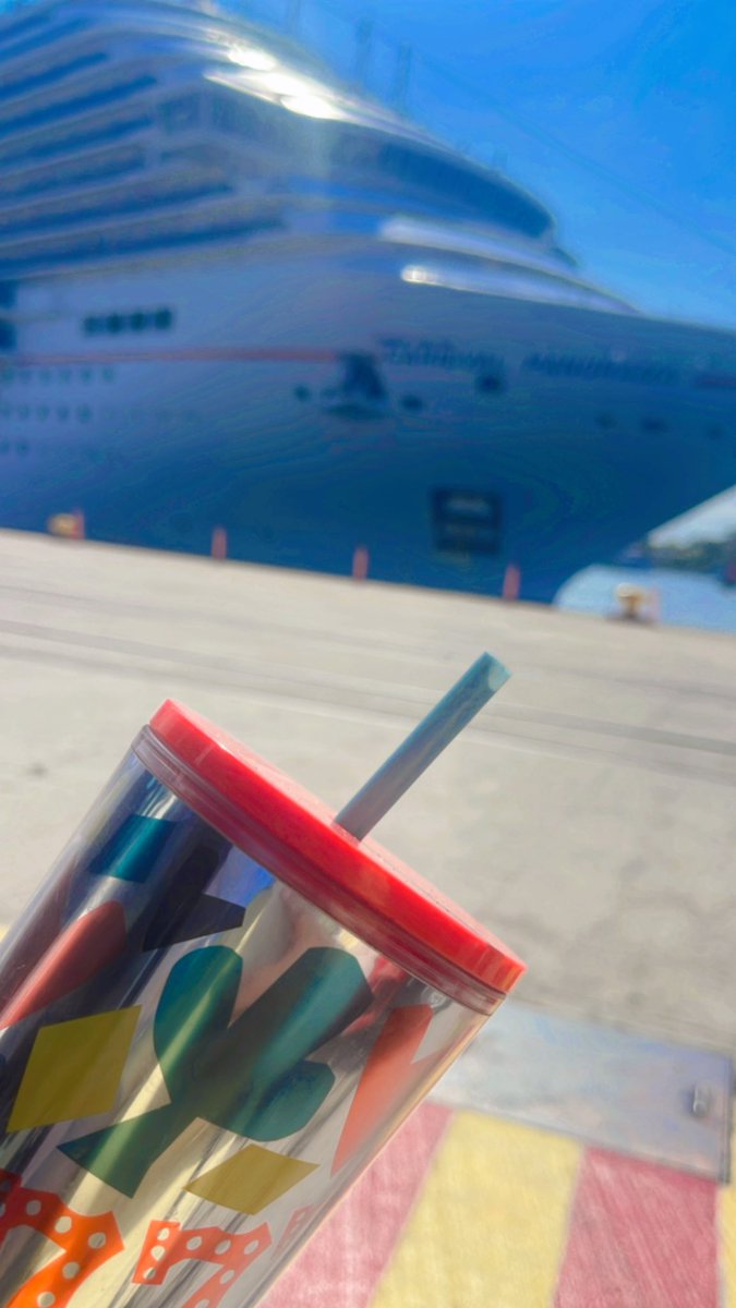 RouseSiilva's tweet photo. Mood 🛳️ @CarnivalCruise  #CarnivalCruise #CarnivalPanorama https://t.co/4pWEOVZR2l