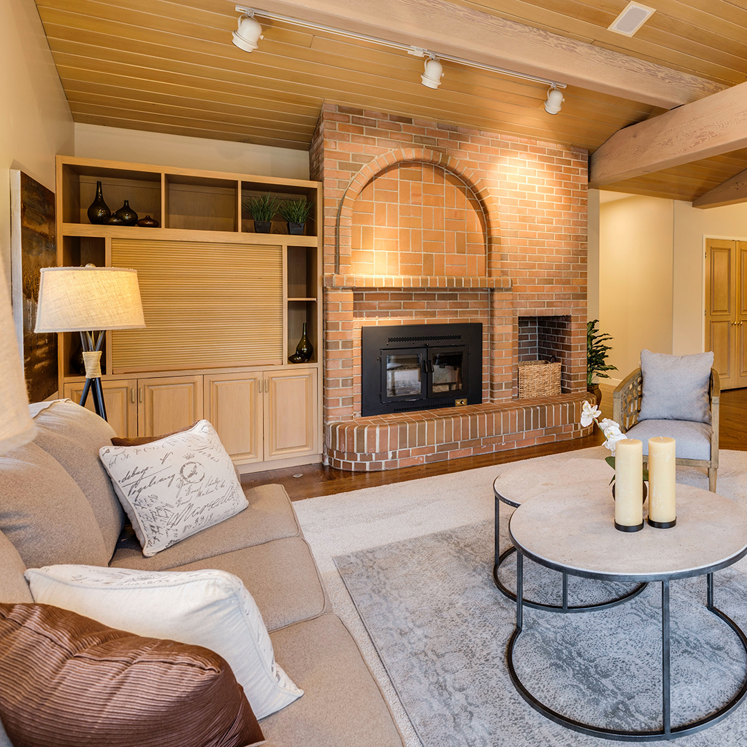 ubertor's tweet image. Lights play a crucial role in setting the mood and creating a desired ambiance in your home. Different lighting techniques, such as accent lighting, or ambient lighting, can enhance your living space and make it more visually appealing.

#homedesignideas #homedesigninspiration