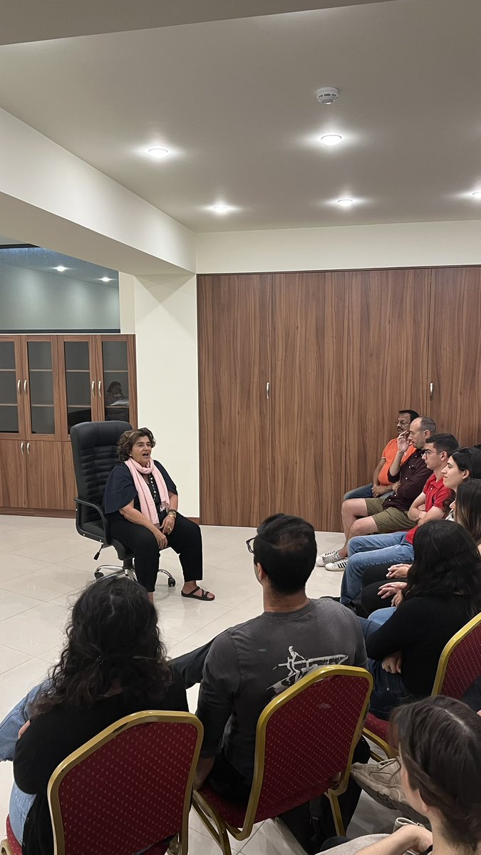 BirthrightArm's tweet photo. [THREAD]

[1/9]

Today, our founder Edele Hovnanian met with our #volunteers during a Meet &amp; Greet forum. She shared with us her work and #vision for #Armenia and the future 😍. https://t.co/ISURtKGca3