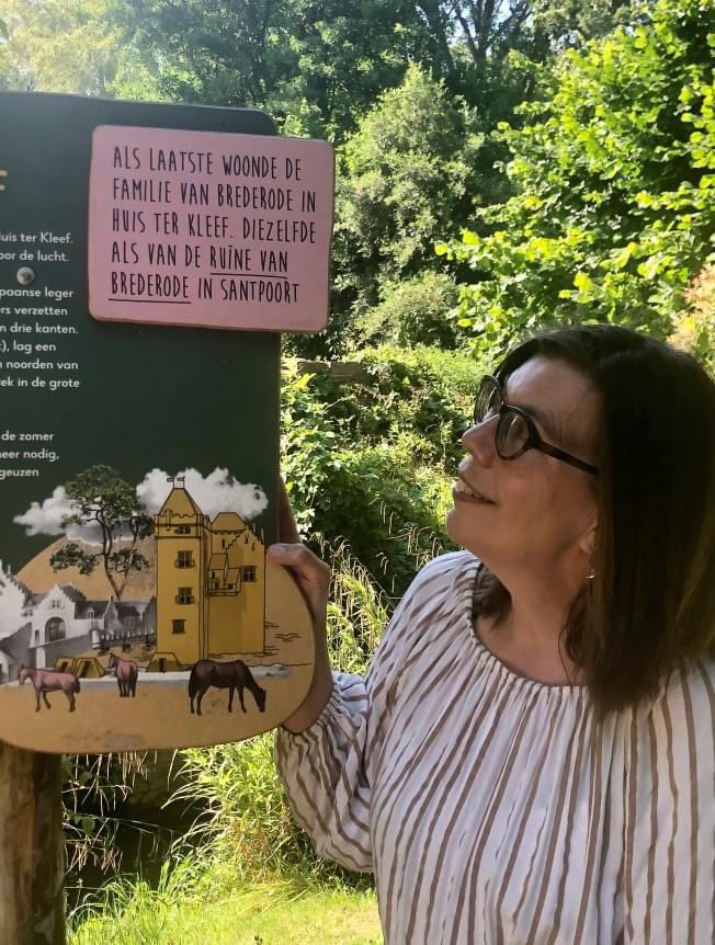 Wat staat er allemaal op ons programma zaterdag tijdens de <a href="/archeodagen/">Archeologiedagen</a>? De komende dagen lichten wij tipjes van de sluier op! 
Verhalenvertelster Monique vertelt en spannend verhaal met in de hoofdrol de Spaanse bezetter van het kasteel: Don Fadrique,zoon van de hertog van Alva.