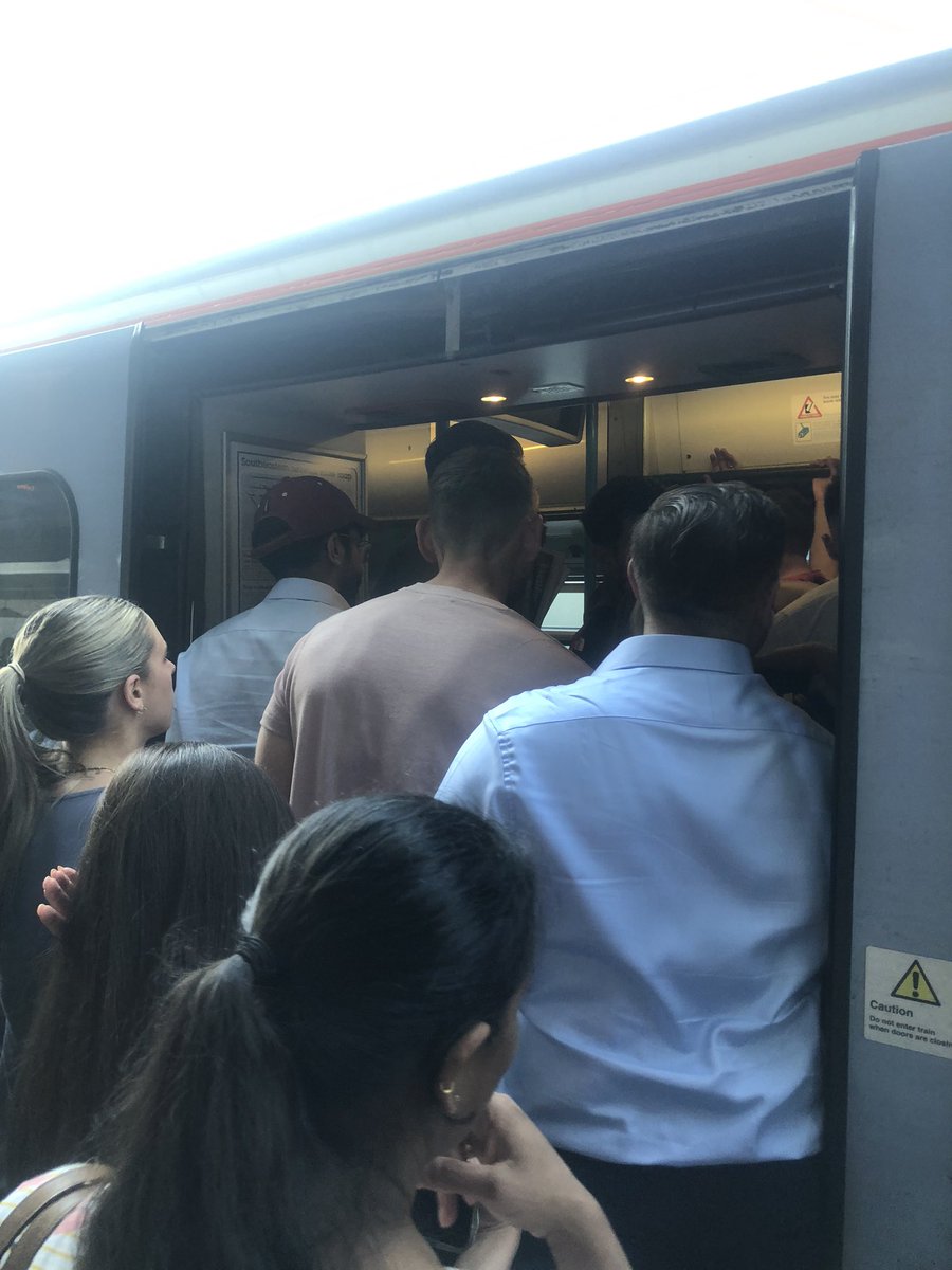 Tell me @se_railway how your timetable works. Been at London Bridge 10 mins and can’t get on any trains to Sidcup. How is this a service I should pay for?