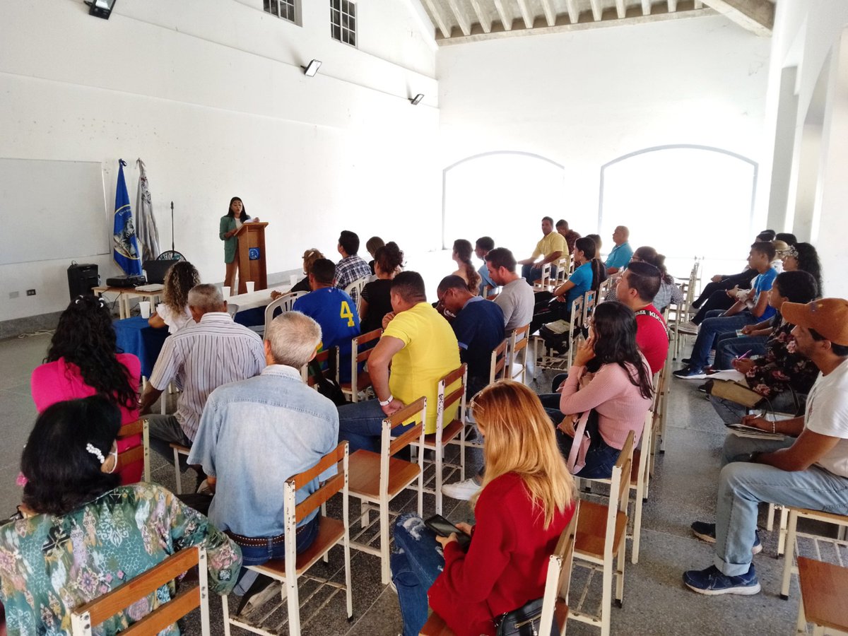 ubvaldia's tweet photo. ⭐📝#14Jun | Realizan simposio sobre ”La Etica en el Ejercicio del Periodismo” en UBV Nueva Esparta
⏭️Amplía https://t.co/2BHgwmuXe0
#UBVCOMSOTIL2023
#CECSOTIL
#NoMásInjerenciaYankee
@mppeduniv
@unibolivariana
@sandraoblitasr
@AlexDiazPadron
@SilioSanchez_Z
@acostaali https://t.co/AcmmC6D3FH