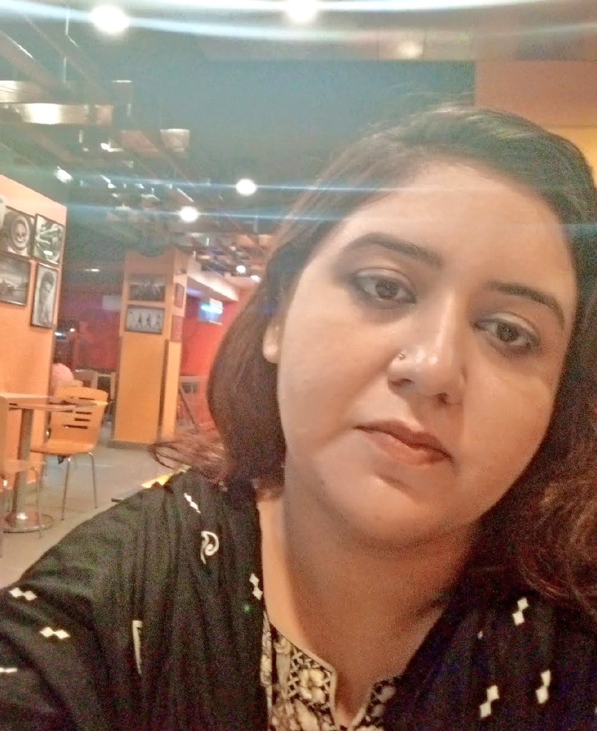 naazzish's tweet photo. I'm Muhajir ....aur app ?? ☺️ https://t.co/nOoyMEZ8Ob
