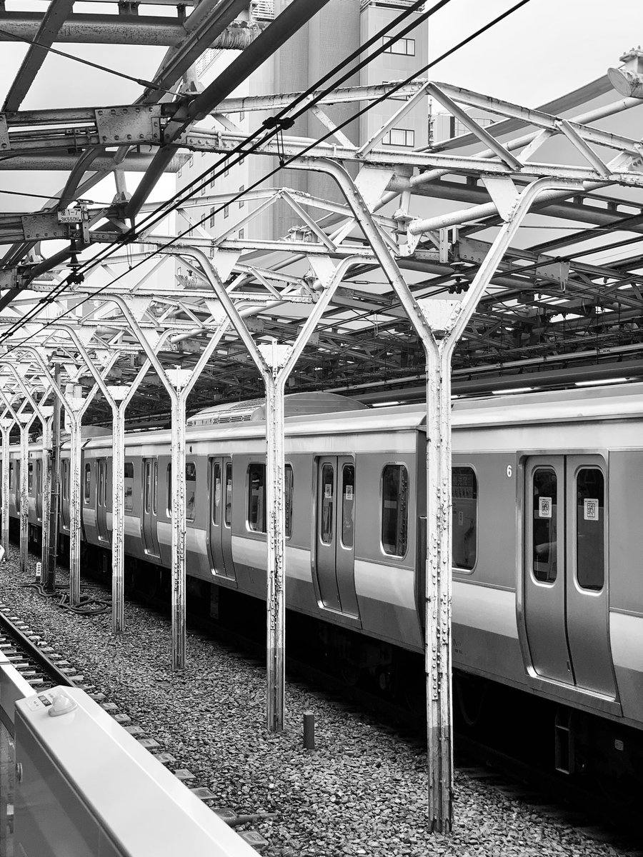 There is beauty in the structures that help facilitate communications between the citizens of Tokyo. At @SuidobashiStation

#codeyourowntools #urbanmetabolism #Tokyo #bradshawgasstrust <a href="/TheMSArch/">The MSA</a> <a href="/complexurbanism/">CPU</a> 

<a href="/URAgbodan/">Ulrick Rudy Agbodan</a>