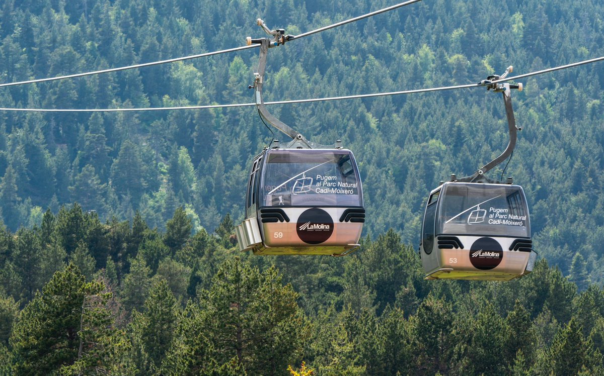 Pirineu365's tweet photo. Aquest dissabte, 17 de juny, estrenem temporada d’estiu carregada d’activitats. Desconnexió a plena natura amb el Passeig panoràmic en Telecabina 🚡, adrenalina al Bike Park 🚵, rutes de sederisme per descobrir el @pncadimoixero ⛰️ i un munt d’activitats per a tota la família 💙 https://t.co/vDCw9cW9UB