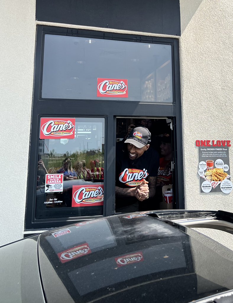 POV: @CaldwellPope hands you your Box Combo