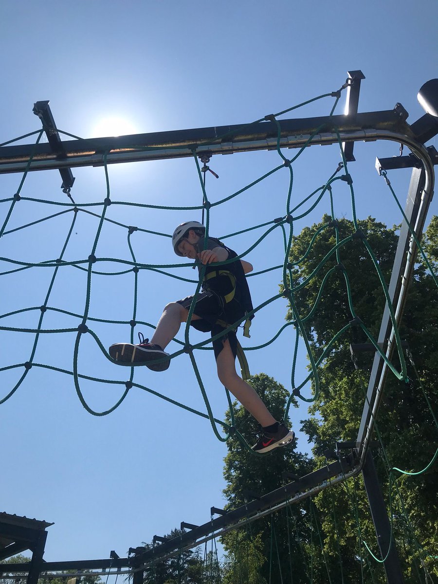 ChristChurchCoE's tweet photo. Year 6 have made it safely to @RealRobinwood and are already having a brilliant time! 🧗🏽♀️🎯 #activitycentre #funtimes #residential #sunshine https://t.co/9Ieag6lWqo