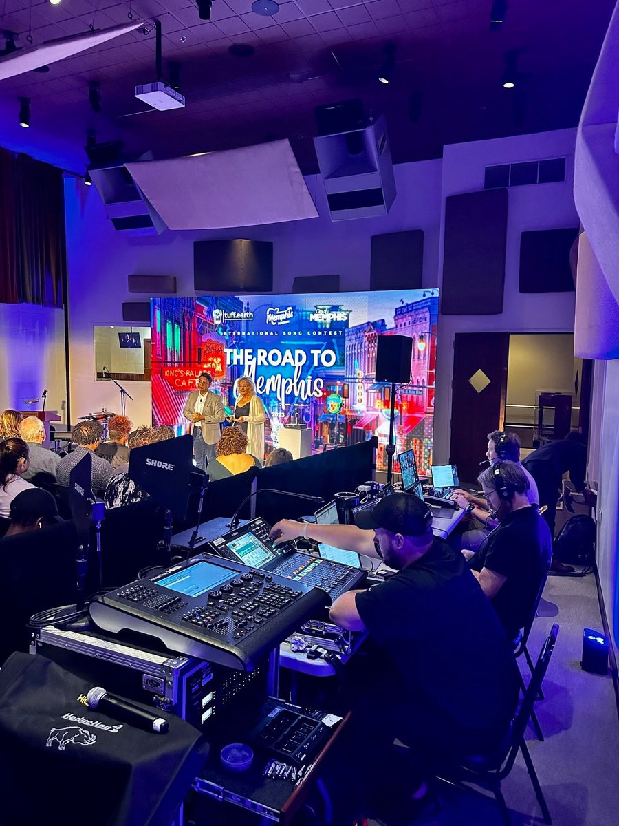 NOLANSAV's tweet photo. Road To Memphis Song Writing Contest Launch over 20,000 people were live on the stream world wide! @RunningPonyProd  #roadtomemphis #memphis #npg #nolanproductiongroup https://t.co/UTRk2wnX9O