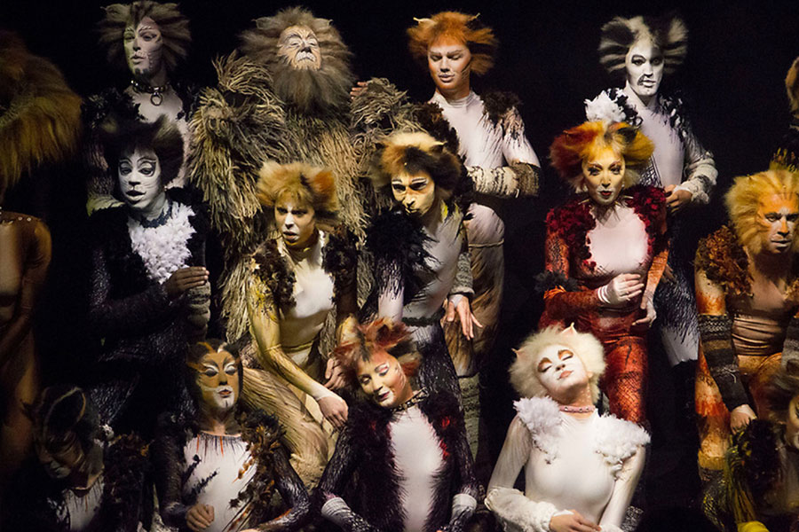 Reimagining of Andrew Lloyd Webber's Cats to be set during 1980s underground Ballroom Scene whatsonstage.com/news/reimagini…
