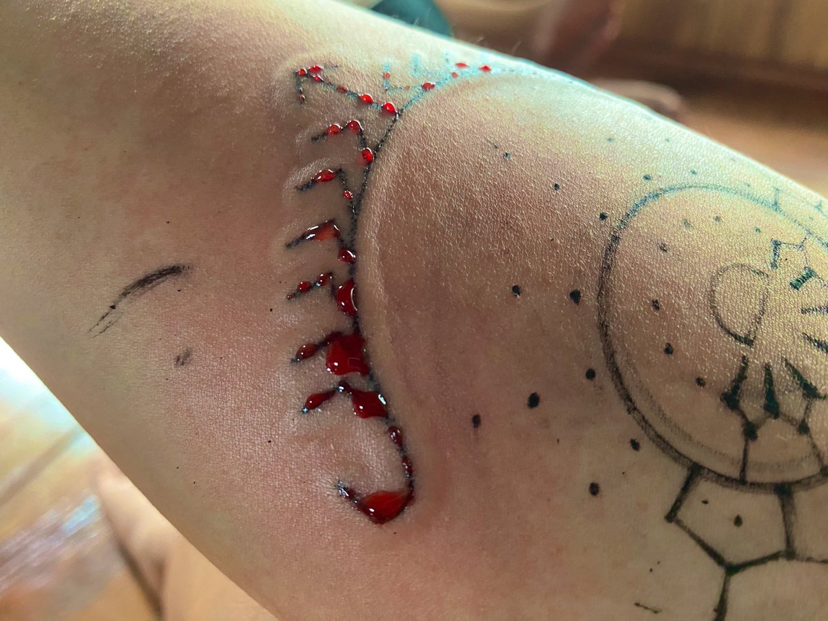 kenjeesan's tweet photo. “The wound is the place where the Light enters you.” - Rumi
Took the courage of getting my very first tattoo done in the ways of the Butbut tribe of Buscalan, Tinglayan, Kalinga.
#Batok #worthit https://t.co/2AlB3mWF2R