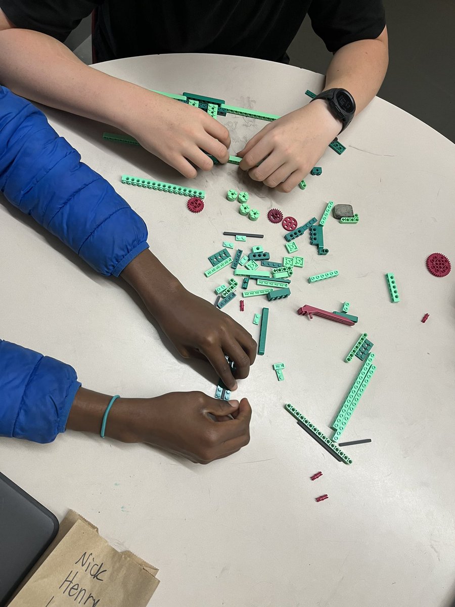 MssIngram's tweet photo. Gr 8s are in their planning process: assessing materials and planning the design to build their own hydraulic machines thanks to @brilliant_labs @MrHennigar @oxfordschoolhfx https://t.co/HqRhZxnnLF