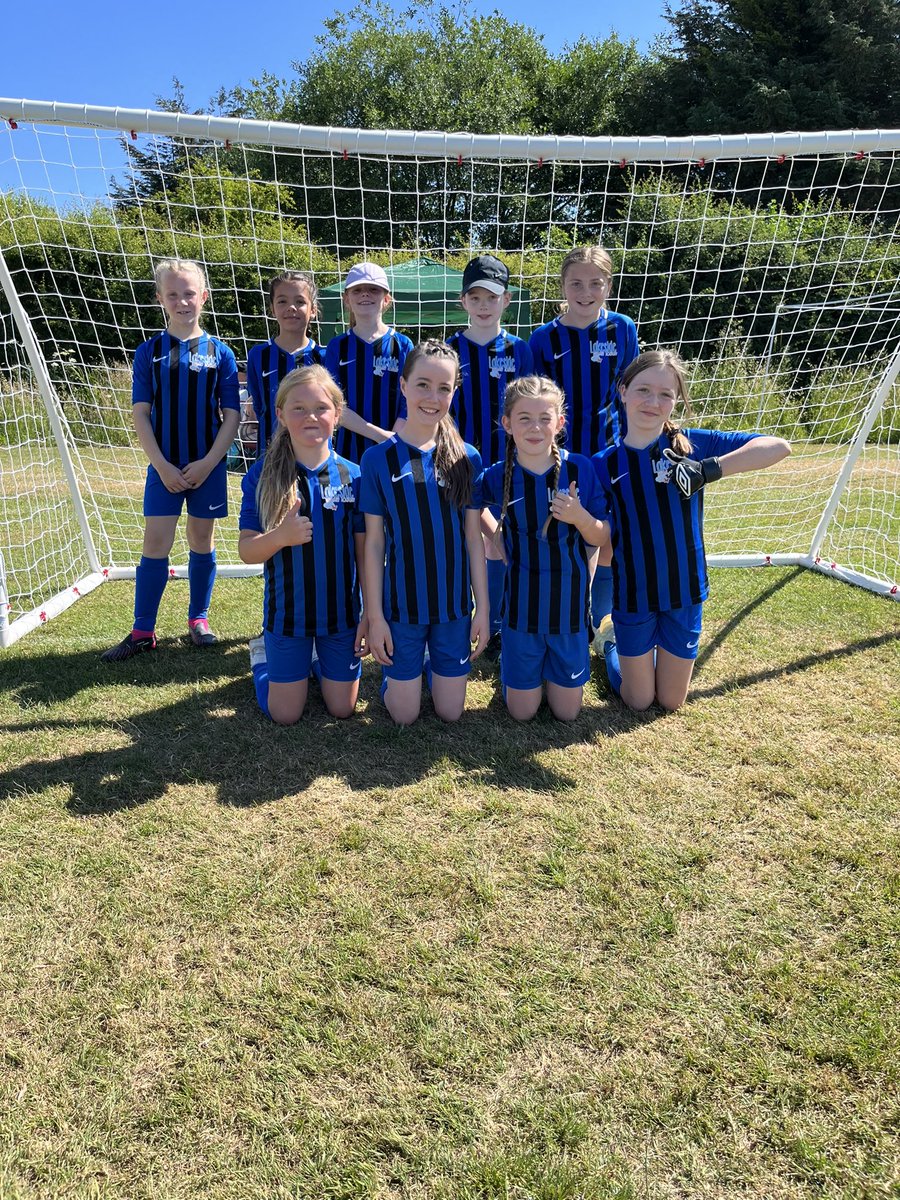 MrGunnellPE's tweet photo. Unbelievable effort from these girls today especially in the heat ☀️ they were outstanding from start to finish and each and every one of them performed brilliant. To get beat in the final on penalties isn’t a nice way to lose but I couldn’t be prouder of them 🙌🏻 @LakesideYork https://t.co/FQp6TtvvOY
