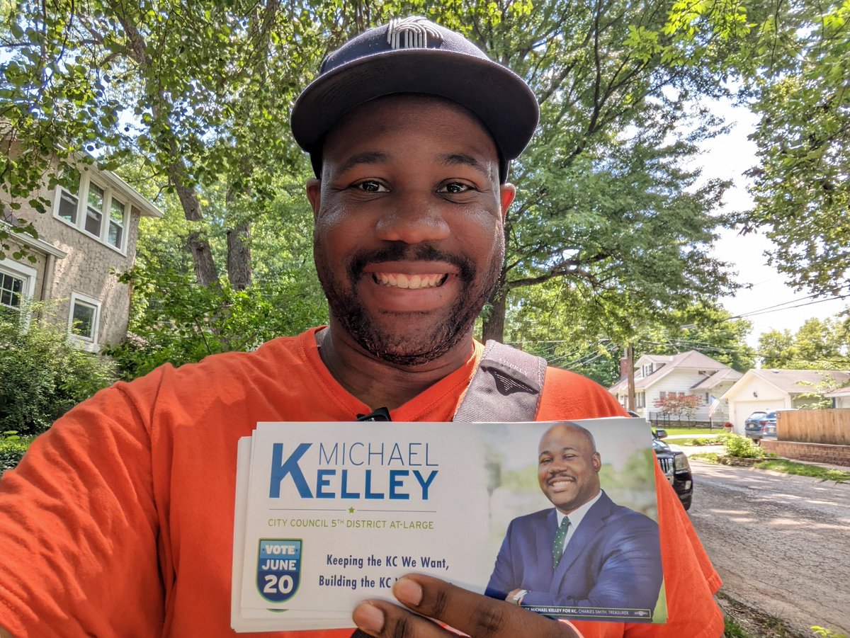 After dropping off some more yard signs, it's back to doorknocking!

#kelleyforkc #teamkelley #KCMO