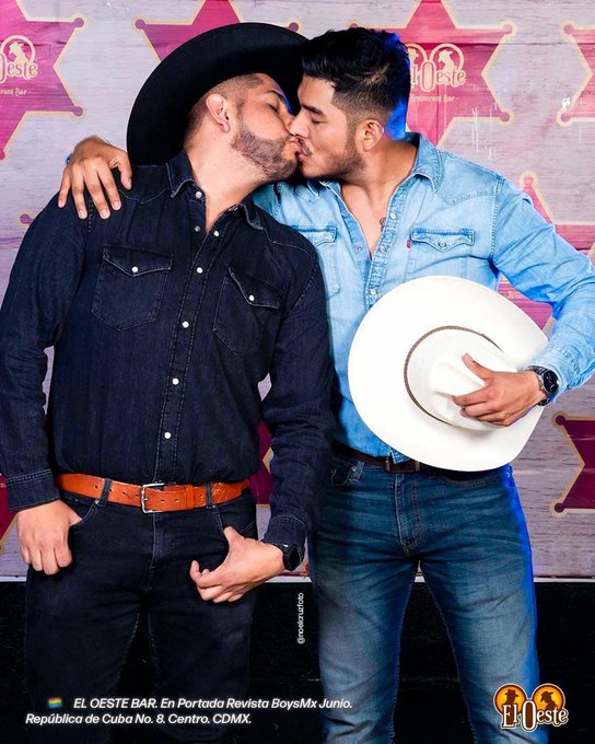 “Los hombres nos besamos, mijo” Mucho mejor en El Oeste Bar Gay. ?????? ?República de Cuba No. 8. Centro