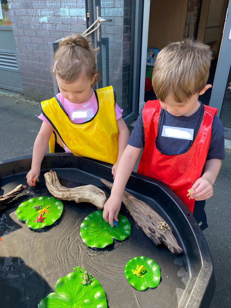 AitonPs's tweet photo. It was a lot of fun playing outdoors with the frogs and the water this morning.
#transitionvisit #newPrimary1 https://t.co/JLsqq0oyTo